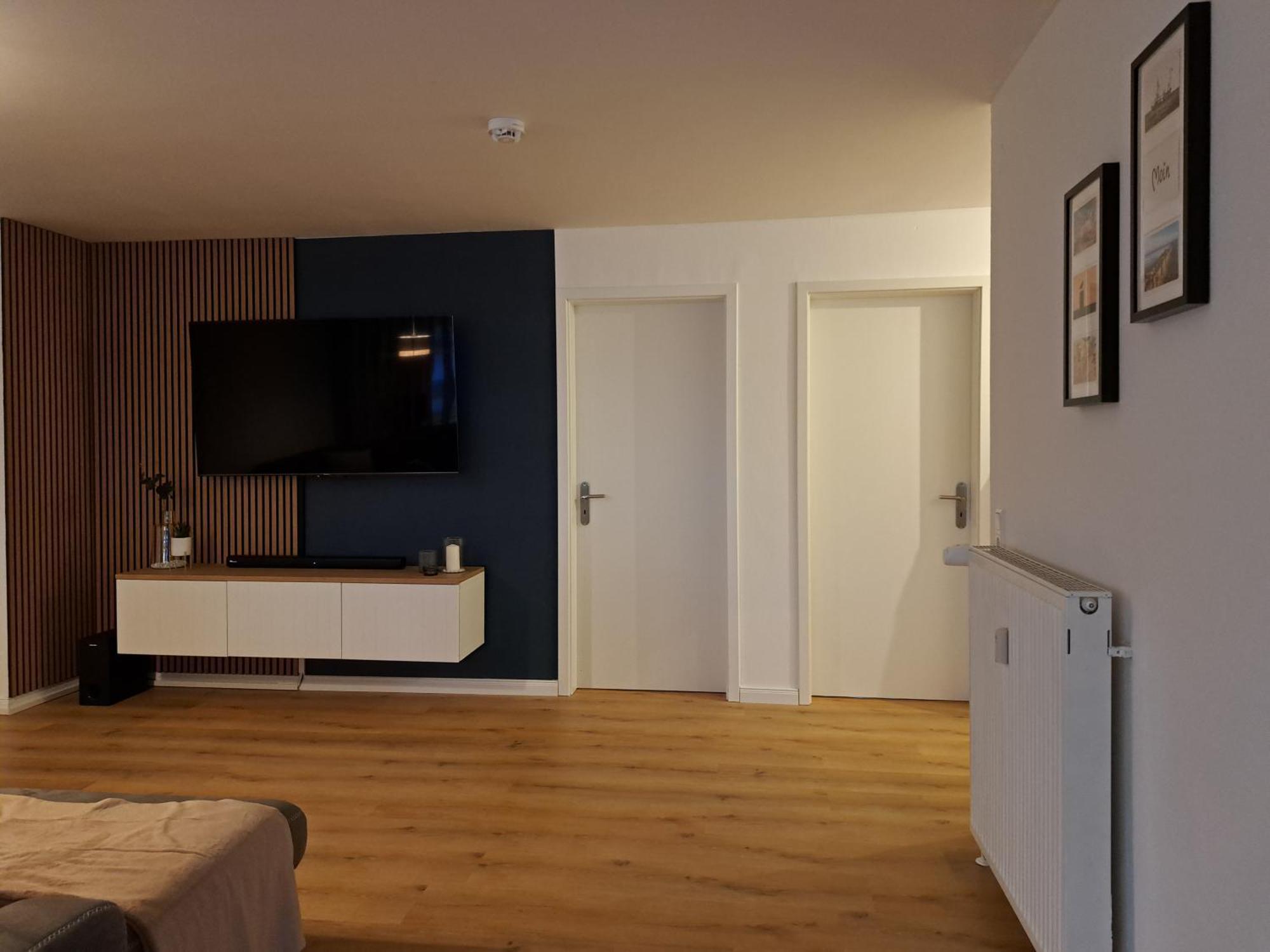 Livora Altstadt Wilhelmshaven - Stilvoll - Zentrumsnah - Tv-Streaming - Balkon - Nordsee - Badewanne Exterior photo